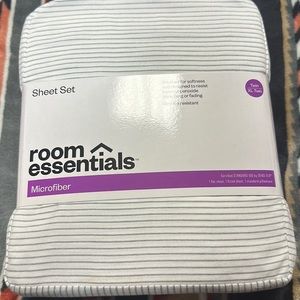 Room Essentials Printed Microfiber White & Gray Striped Full Sized Sheet Set